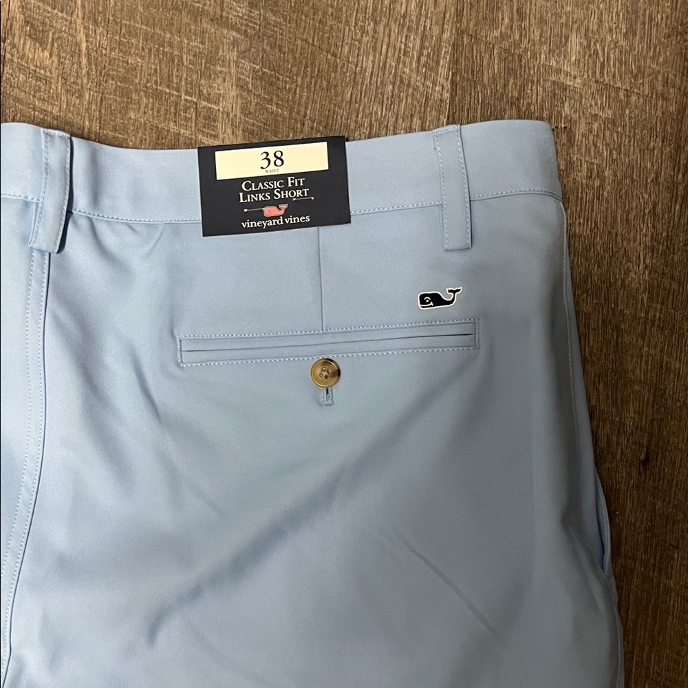 Vineyard Vines Men's Performance Shorts - Picture 7 of 8